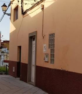 Santa Brígida: La Atalaya se convierte en el primer barrio de casas cueva en la isla con señalética para turistas · foto 1