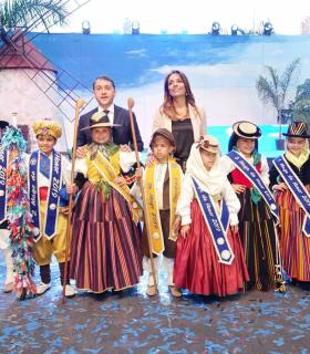 Claudia Hernández y Héctor Sabina, elegidos Maga y Mago Infantil de las Fiestas de Mayo · foto 2