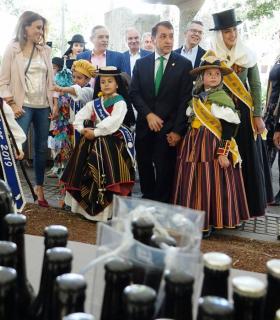 Santa Cruz de Tenerife: flores, plantas y artesanía se adueñan desde hoy del García Sanabria en las fiestas de Mayo · foto 5
