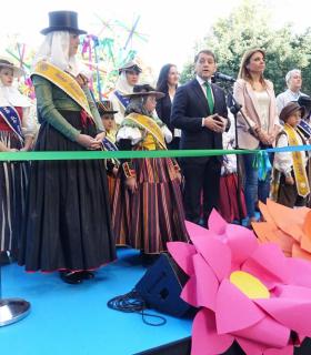 Santa Cruz de Tenerife: flores, plantas y artesanía se adueñan desde hoy del García Sanabria en las fiestas de Mayo · foto 1