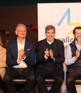 Francisco Linares presenta su candidatura y a su equipo al Ayuntamiento de La Orotava ante más de 1.200 personas · foto 1