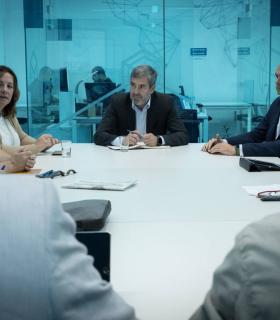 Fernando Clavijo: Hemos cumplido con el 99% de las peticiones que el profesorado nos planteó hace cuatro años · foto 1