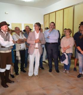 Gáldar  La Fiesta de la Lana en Caideros celebró este jueves su XXV aniversario festejando el Día de Canarias con un homenaje a sus tradiciones más arraigadas, reconociendo la labor de los pastores que siguen practicando la trashumancia y, de forma e · foto 2