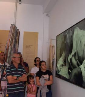 Gáldar  La Fiesta de la Lana en Caideros celebró este jueves su XXV aniversario festejando el Día de Canarias con un homenaje a sus tradiciones más arraigadas, reconociendo la labor de los pastores que siguen practicando la trashumancia y, de forma e · foto 3
