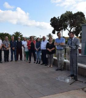 Emotivo homenaje en Gáldar a las víctimas del accidente del vuelo de Spanair JK5022 · foto 3