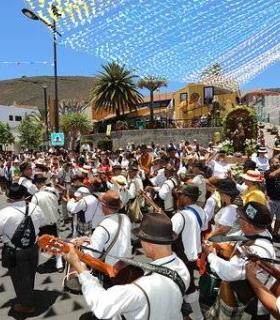 Granadilla de Abona: La romería en honor a San Antonio de Padua vistió de tradición las calles de la Villa histórica · foto 6