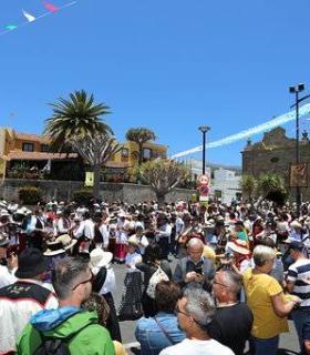 Granadilla de Abona: La romería en honor a San Antonio de Padua vistió de tradición las calles de la Villa histórica · foto 5