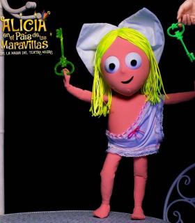 Alicia en el país de las maravillas  llega al Guimerá en formato de títeres y teatro negro · foto 3