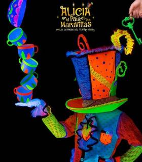 Alicia en el país de las maravillas  llega al Guimerá en formato de títeres y teatro negro · foto 2