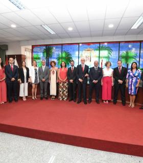 Juan Acosta (AISU) inicia su segundo mandato en la Alcaldía de Santa Úrsula y aboga por el consenso y la participación en su investidura · foto 6