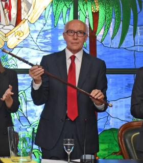 Juan Acosta (AISU) inicia su segundo mandato en la Alcaldía de Santa Úrsula y aboga por el consenso y la participación en su investidura · foto 1