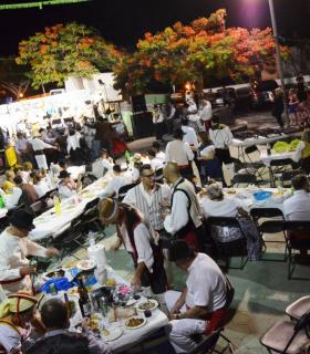 El Rosario: Tabaiba celebró anoche su VIII Baile de Magos · foto 6