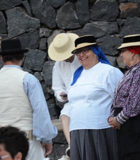El Rosario: Tabaiba celebró anoche su VIII Baile de Magos · foto 5