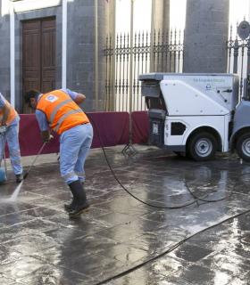 Servicios Municipales retira más de 34 toneladas de residuos tras el Corpus de La Laguna · foto 2