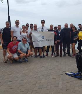 Telde limpia los fondos marinos y la playa en Taliarte · foto 1