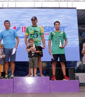 Nadia Martín y José Carlos Báez vencen en la Travesía a Nado Bajamar – Punta del Hidalgo · foto 1
