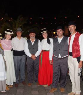 El Rosario: Tradición y un ambiente inmejorable en el Baile de Magos de La Esperanza. · foto 3
