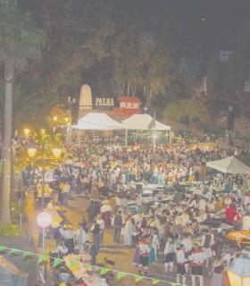 El Rosario: Tradición y un ambiente inmejorable en el Baile de Magos de La Esperanza. · foto 1