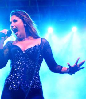 El tradicional Concierto de la Banda de Música, Cristina Ramos y ‘Los 600’ llenaron de ritmo la Plaza Grande Guía · foto 4