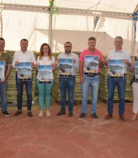 El Ayuntamiento de Gáldar hace entrega de 24.000 kilos de alfalfa y millo a los ganaderos afectados por los incendios · foto 2