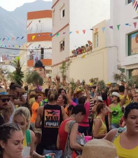 La Rama de La Aldea congrega a cientos de participantes · foto 2