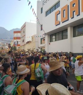La Rama de La Aldea congrega a cientos de participantes · foto 1