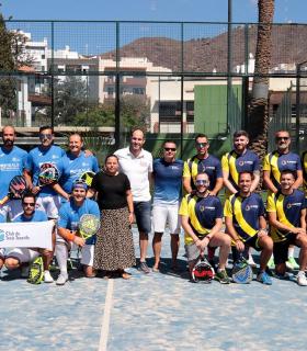 Santa Cruz de Tenerife acoge un encuentro de padel para visibilizar al colectivo LGTBI · foto 1