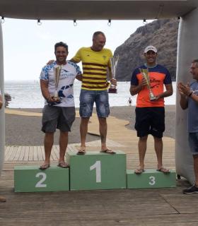Cincuenta y cinco nadadores participan en la XIX Travesía a Nado a Puntallana · foto 2