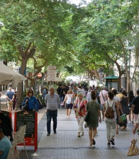 Los libros toman la calle en una nueva edición de ¡Ven a Santa Cruz! · foto 3