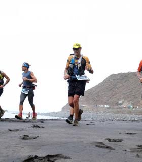 Pau Capel y Cristofe Clemente engrandecen la carrera de montaña Fred Olsen Express Santa Cruz Extremea · foto 5