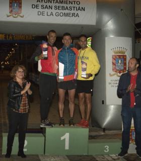 Carlos Hernández y Lumila Cañete se proclaman vencedores del III Trail Nocturno de San Sebastián · foto 2