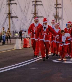 Santa Cruz de Tenerife: La Carrera de Navidad Corre Santa se estrena con una exitosa primera edición · foto 2