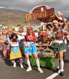 Coso apoteosis del Carnaval Internacional de Los Cristianos 2019 · foto 87
