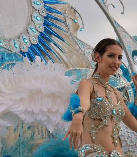 Coso apoteosis del Carnaval Internacional de Los Cristianos 2019 · foto 1