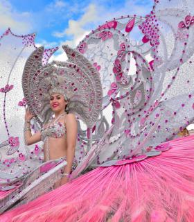 Coso apoteosis del Carnaval Internacional de Los Cristianos 2019 · foto 91