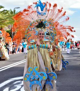 Coso apoteosis del Carnaval Internacional de Los Cristianos 2019 · foto 55