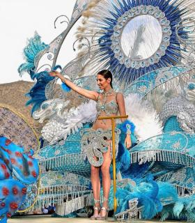 Coso apoteosis del Carnaval Internacional de Los Cristianos 2019 · foto 116