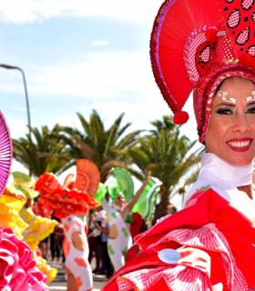 Coso apoteosis del Carnaval Internacional de Los Cristianos 2019 · foto 21