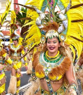 Coso apoteosis del Carnaval Internacional de Los Cristianos 2019 · foto 94