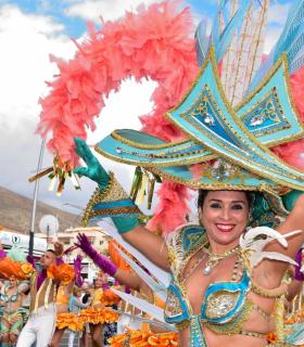 Coso apoteosis del Carnaval Internacional de Los Cristianos 2019 · foto 98