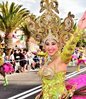 Coso apoteosis del Carnaval Internacional de Los Cristianos 2019 · foto 52