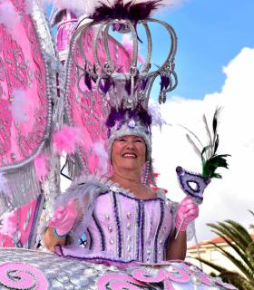 Coso apoteosis del Carnaval Internacional de Los Cristianos 2019 · foto 47