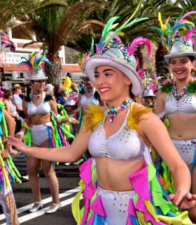 Coso apoteosis del Carnaval Internacional de Los Cristianos 2019 · foto 39