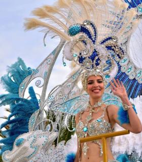 Coso apoteosis del Carnaval Internacional de Los Cristianos 2019 · foto 60