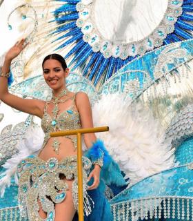 Coso apoteosis del Carnaval Internacional de Los Cristianos 2019 · foto 110