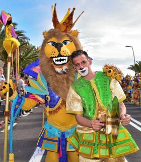Coso apoteosis del Carnaval Internacional de Los Cristianos 2019 · foto 35