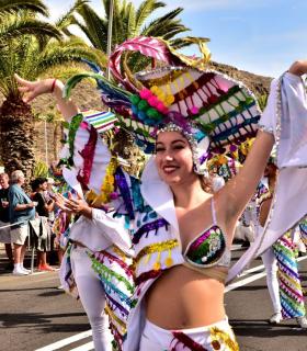 Coso apoteosis del Carnaval Internacional de Los Cristianos 2019 · foto 37