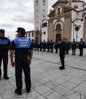 Candelaria: despedida a Gregorio González, en su último día de servicio en la Policía Local · foto 1