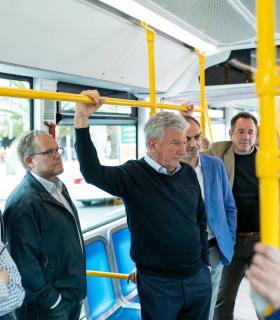 Guaguas Municipales transporta 38,5 millones de viajeros en 2019 y bate su mejor registro en los últimos 15 años · foto 1