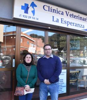 Apymeer y Ayuntamiento de El Rosario entregan los premios de la campaña comercial de Navidad. · foto 2